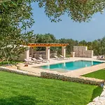 Trulli Di Luccio By Raro